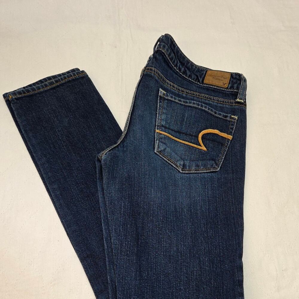 American Eagle Woman's Stretch Blue Jeans size 2(25")